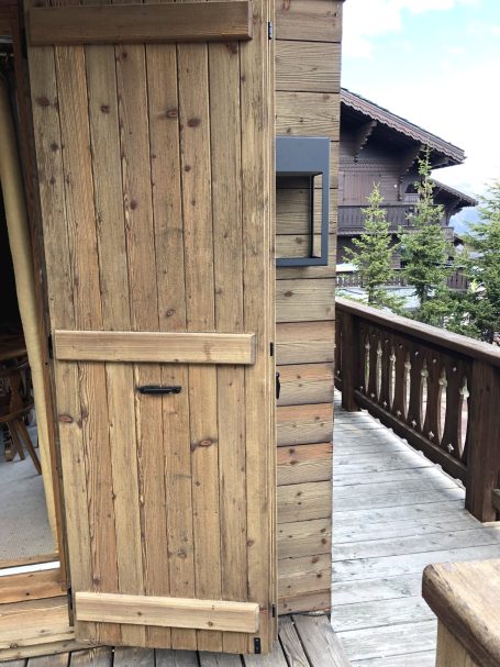 Aérogommage du bardage et des volets